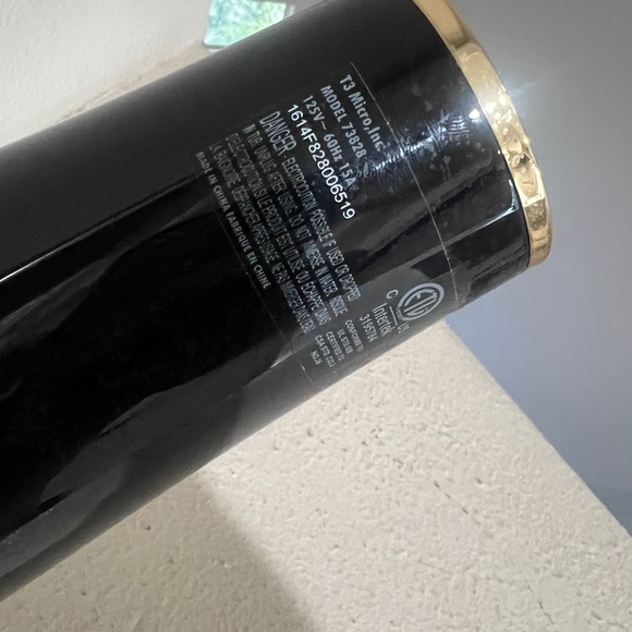 T3 Featherweight‎ 2 Hair Dryer - Model # 73828 - Black/Gold - Picture 11 of 15